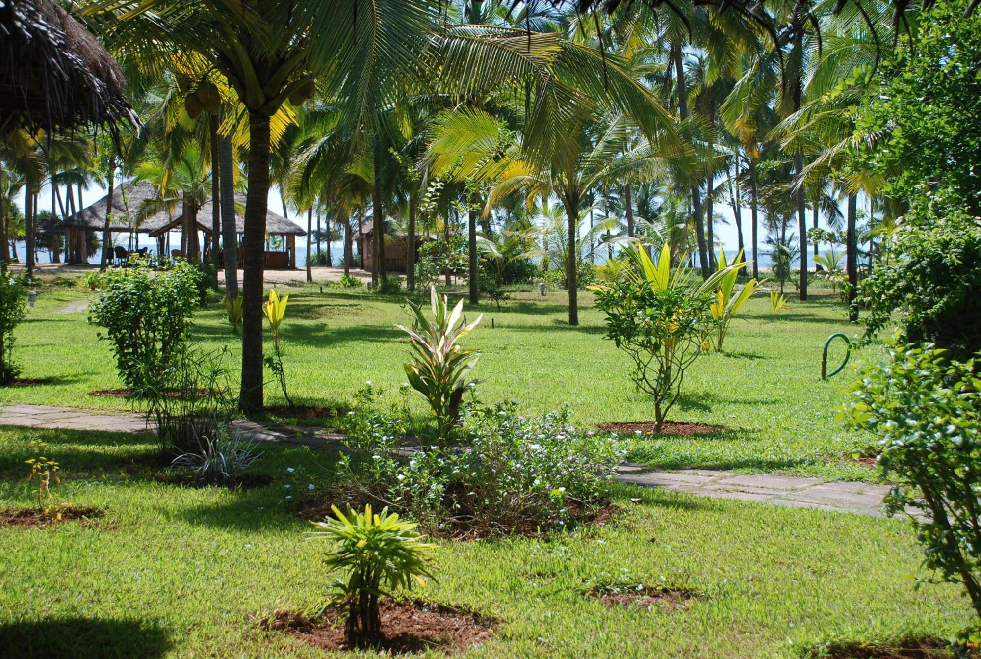 Neeleshwar Hermitage Nileshwar Exterior photo